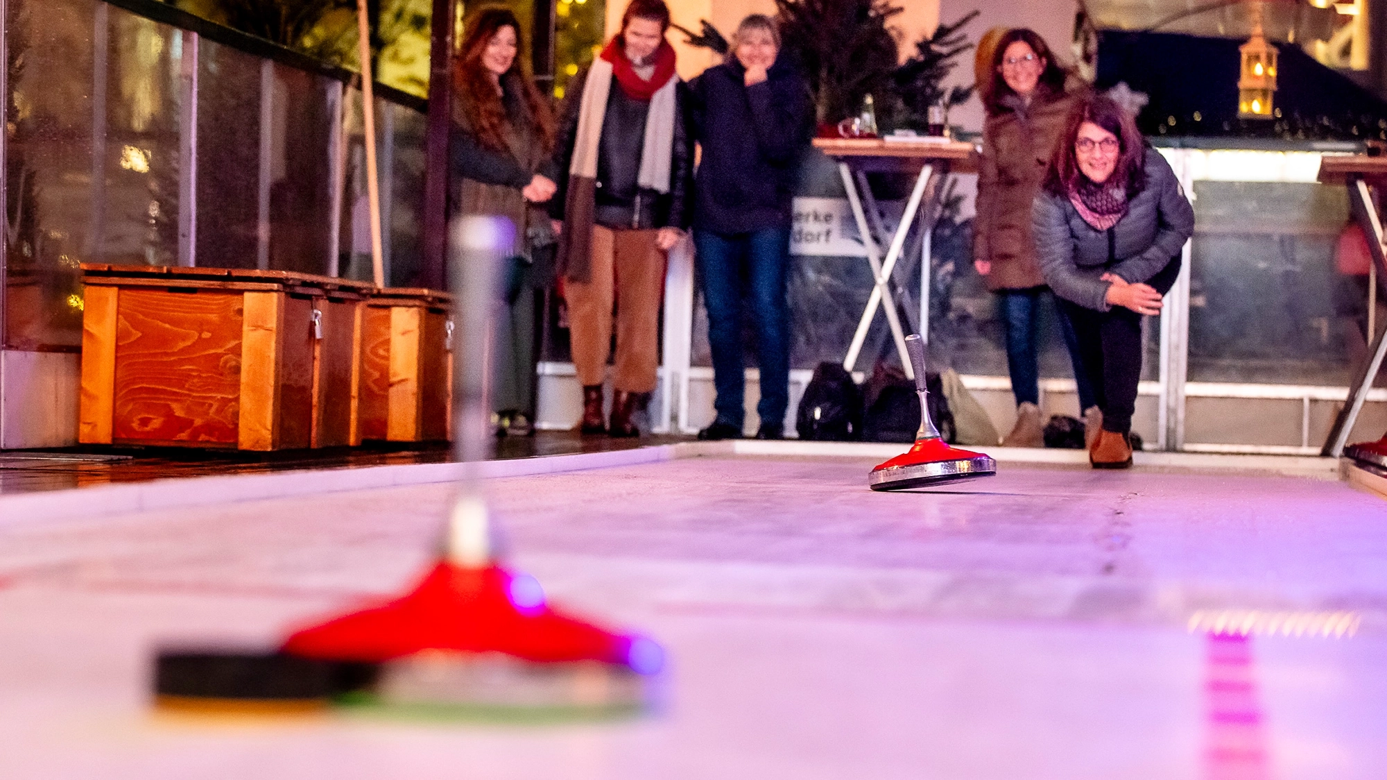 koe-on-ice-firmenfeiern-mit-eisstockschiessen